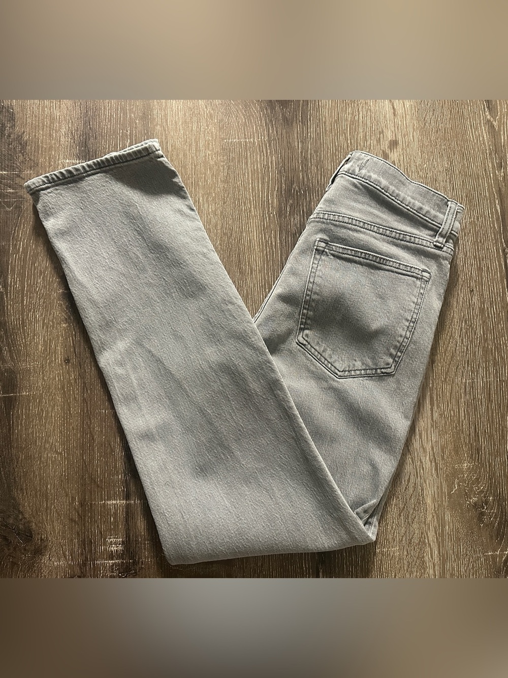 Abercrombie & Fitch - The Ankle Straight Ultra High-Rise - Size 28/6